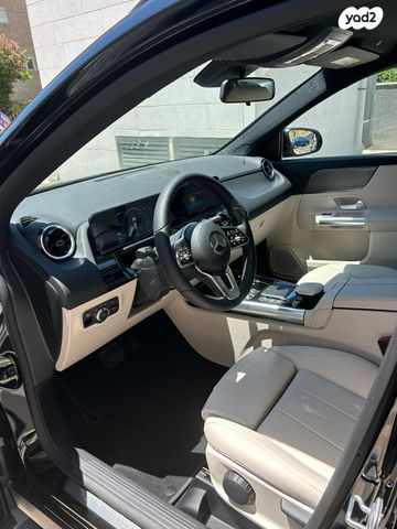 מרצדס-בנץ GLA