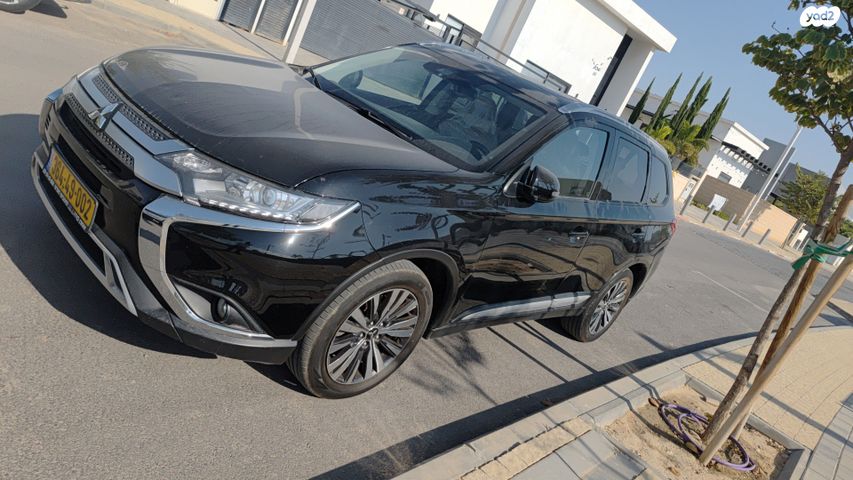 מיצובישי אאוטלנדר