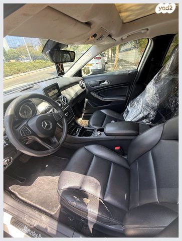 מרצדס-בנץ GLA