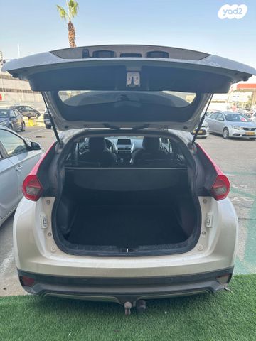 מודעת רכב מיצובישי אקליפס קרוס