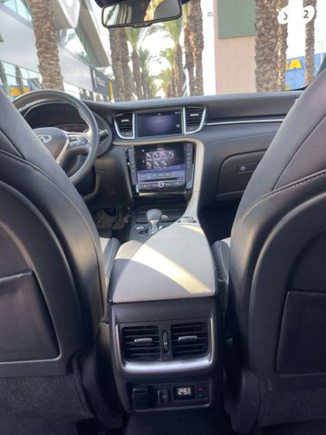 אינפיניטי QX55