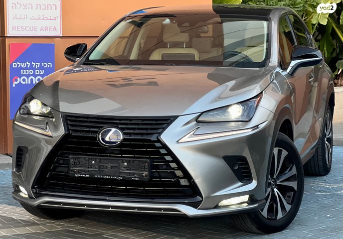 מודעת רכב לקסוס NX