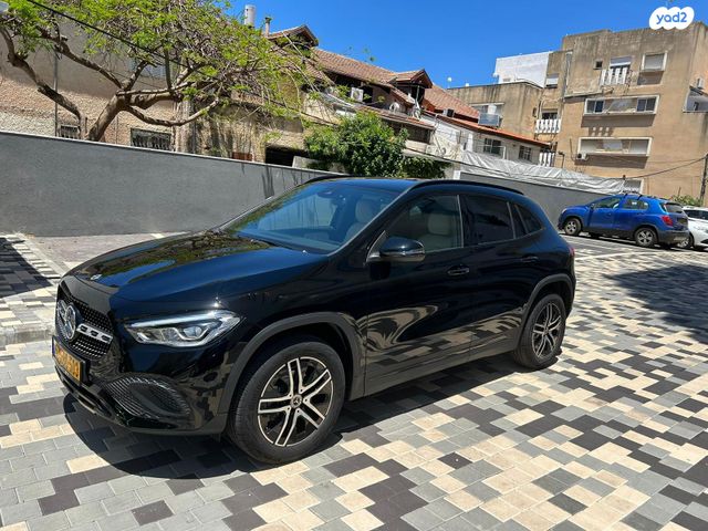 מודעת רכב מרצדס-בנץ GLA