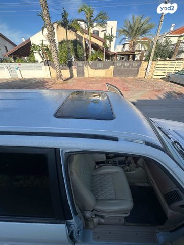 איסוזו טרופר