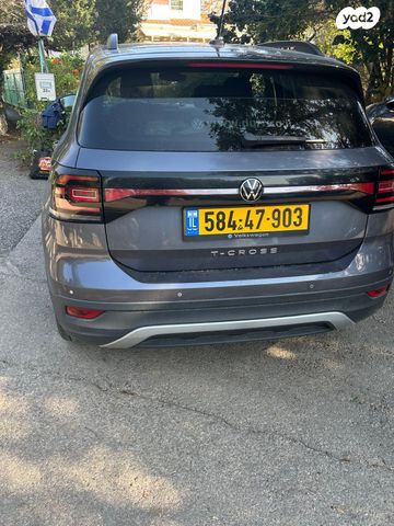 מודעת רכב פולקסווגן T-קרוס