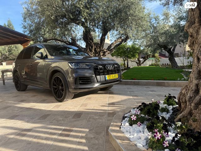 אאודי Q7