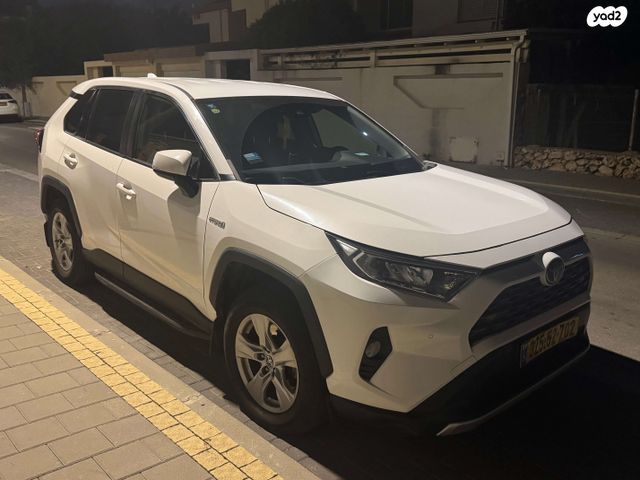 מודעת רכב טויוטה RAV4