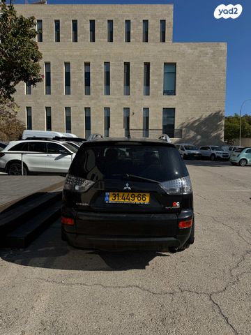 מיצובישי אאוטלנדר