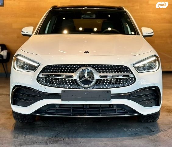 מודעת רכב מרצדס-בנץ GLA