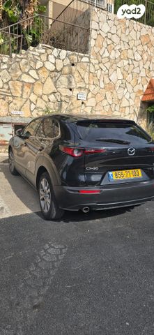 מודעת רכב מאזדה CX-30