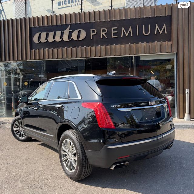 קאדילק XT5