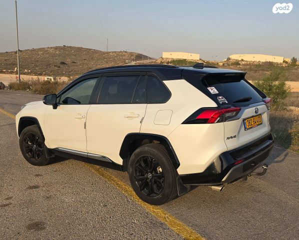 טויוטה RAV4