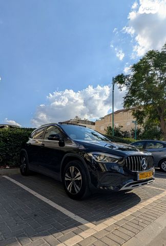 מודעת רכב מרצדס-בנץ GLA