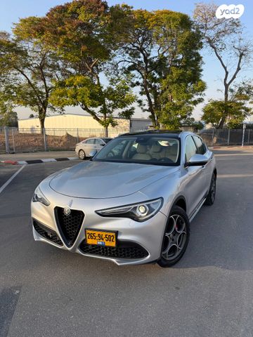 מודעת רכב אלפא רומיאו סטלביו