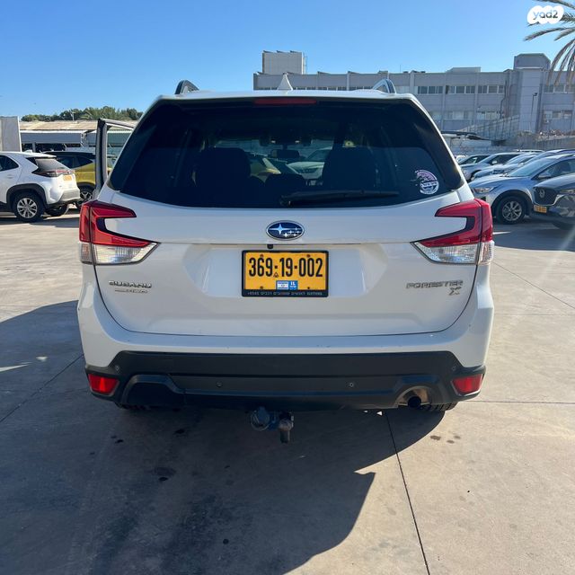 סובארו פורסטר