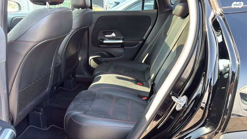 מרצדס-בנץ GLA