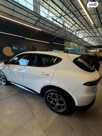 מודעת רכב אלפא רומיאו טונלה