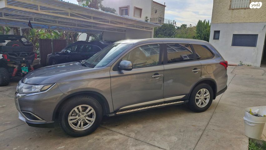 מיצובישי אאוטלנדר