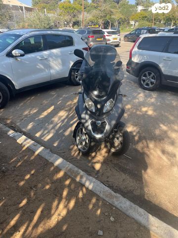 מודעת רכב Piaggio V.GTV 300