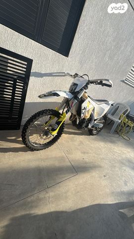 מודעת רכב הוסקוורנה FE350