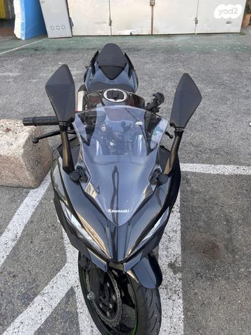 קאוואסאקי נינג'ה 400