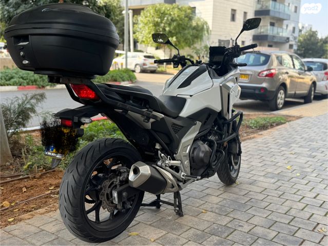 הונדה NC750X DCT