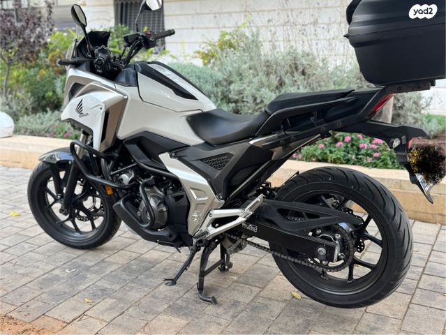 הונדה NC750X DCT