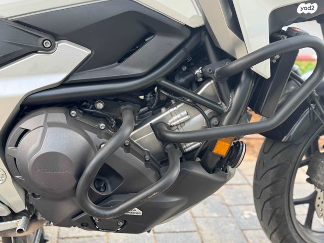 הונדה NC750X DCT