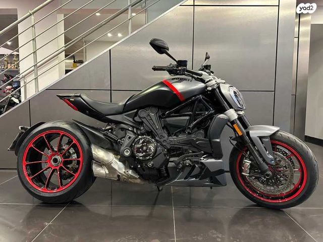 דוקאטי דיאבל X בלאק סטאר