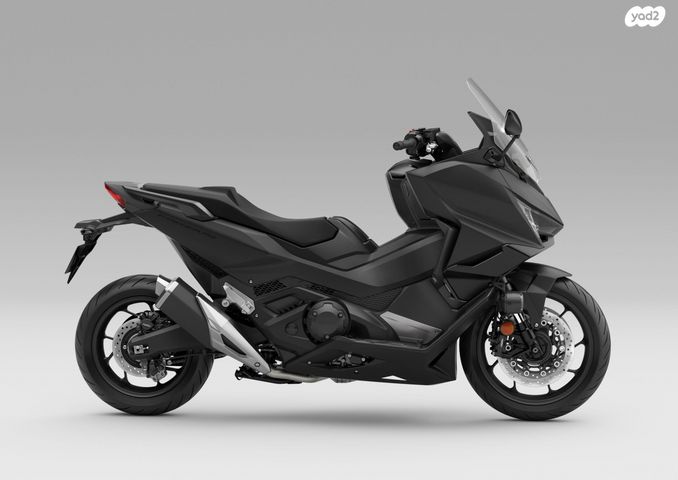 מודעת רכב הונדה פורזה 750