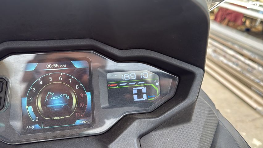 מודעת רכב סאן יאנג TL500