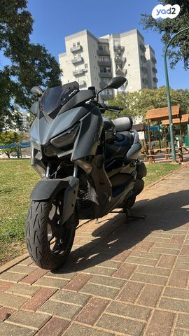 ימאהה X-MAX 300