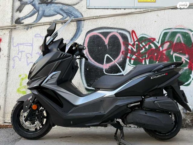 מודעת רכב סאן יאנג קרוזים 300