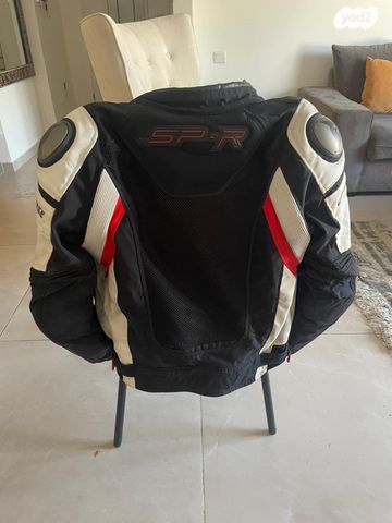 feedItemObj.data.row_1