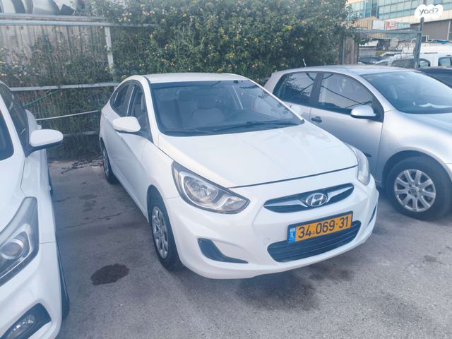 יונדאי אקסנט i25