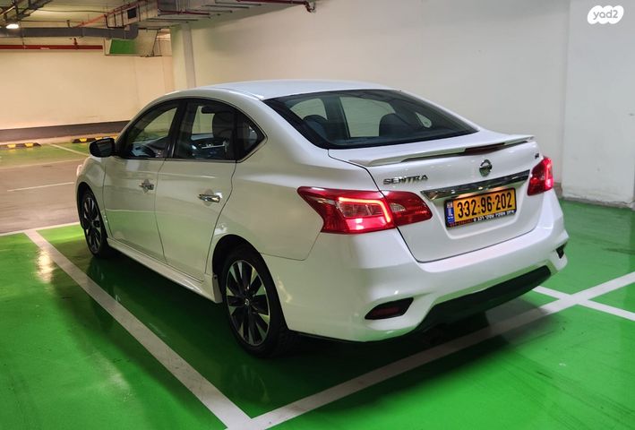 ניסאן סנטרה