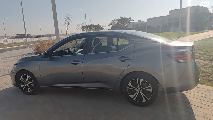 ניסאן סנטרה