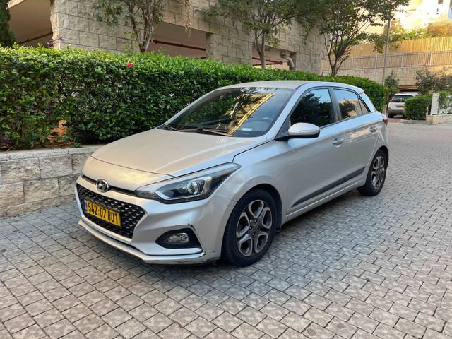 מודעת רכב יונדאי i20