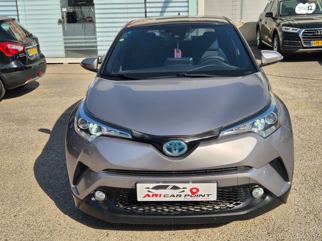 טויוטה C-HR