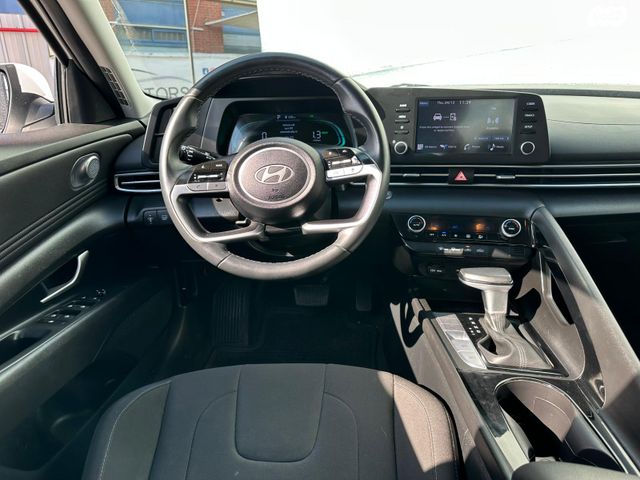 יונדאי אלנטרה