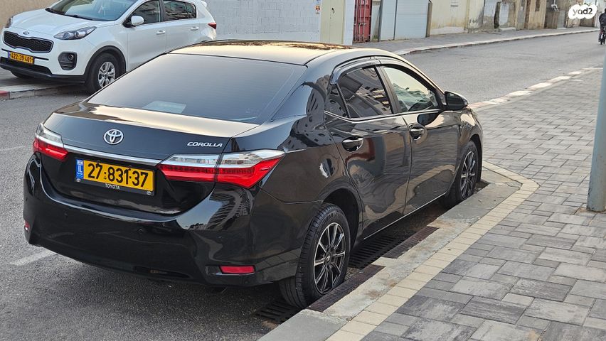 טויוטה קורולה