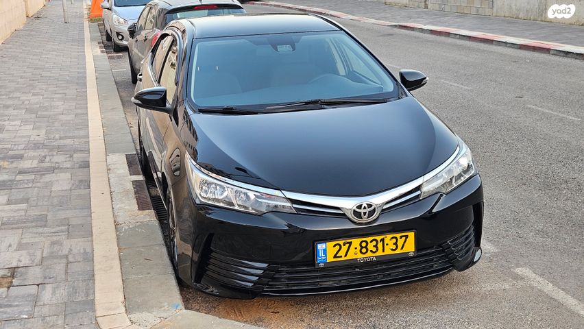 טויוטה קורולה