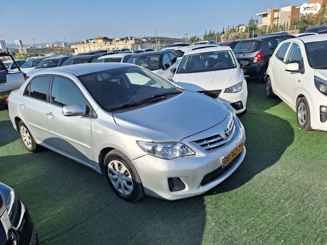 מודעת רכב טויוטה קורולה