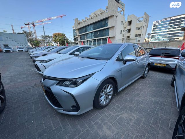 טויוטה קורולה