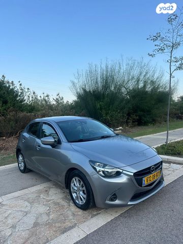 מודעת רכב מאזדה 2