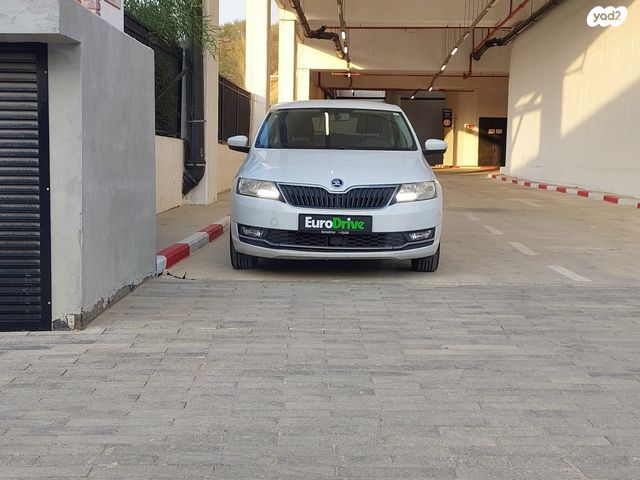 מודעת רכב סקודה ראפיד