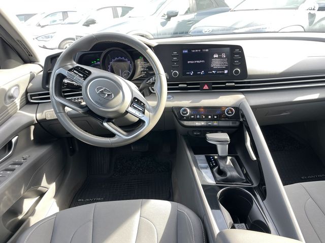 יונדאי אלנטרה