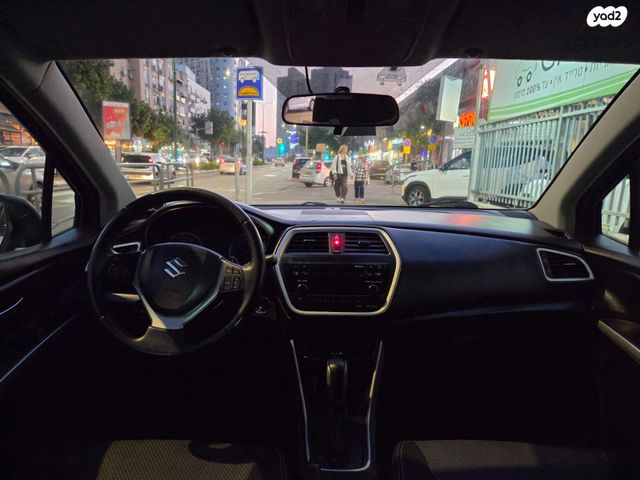 סוזוקי קרוסאובר