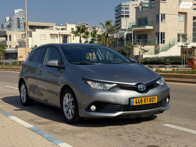 טויוטה אוריס