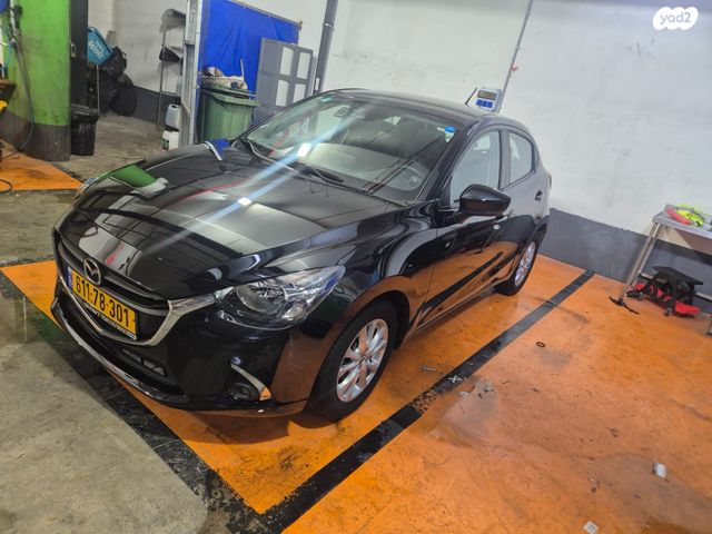 מודעת רכב מאזדה 2